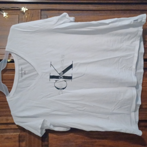 Calvin Klein Jeans Tops - Calvin Klein Womens Plus 2X White v neck crop top